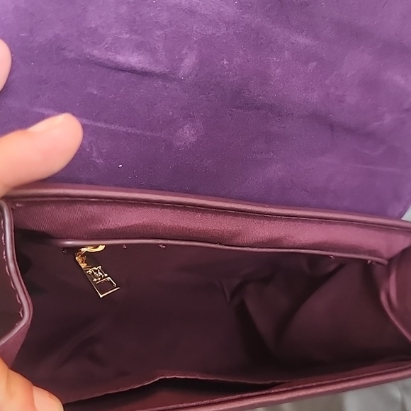 Badgley Mischka Plum Crossbody handbag Nwt - Picture 9 of 15